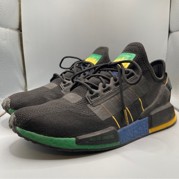 adidas Black and Green Athletic Shoes for Performance - Picture 1 of 5
